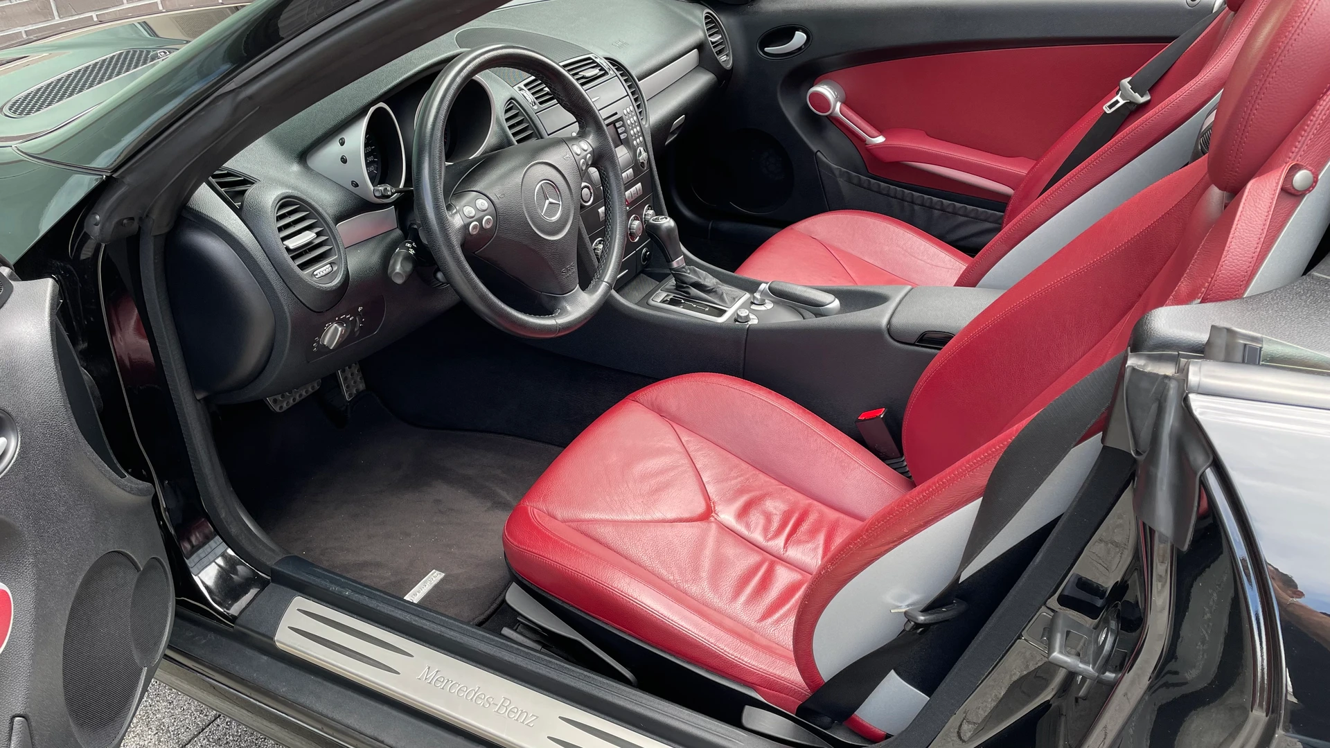 MERCEDES-BENZ SLK 280